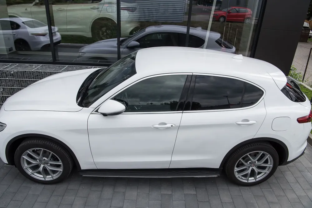 Stigtrinn Alfa Romeo Stelvio Ventshield (2016-2025)