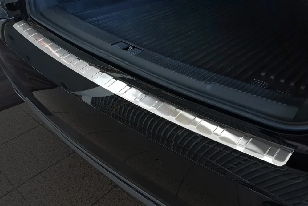 Bakfangerbeskytter Audi A6 C7 Facelift Sedan (2014-2018) – Rustfritt stål | Avisa