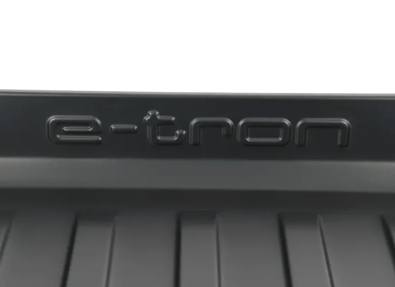 Bagasjeromsmatte Audi e-tron / Q8 e-tron (2018-2023) – antiskli myk plast | VAG OEM
