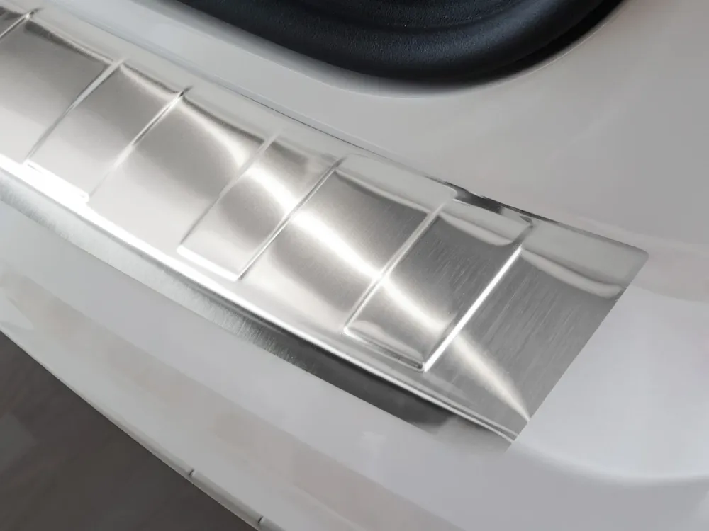 Bakfangerbeskytter Audi Q2 / SQ2 GA – Rustfritt stål | Avisa