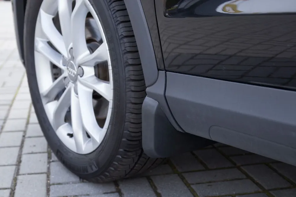 Skvettlapp Audi Q3 / RS Q3 8U – ABS | Ven-Tuning