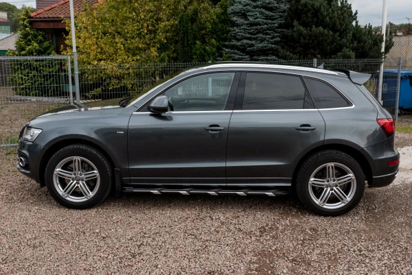 Stigtrinn Audi Q5 8R Ventshield (2008-2016)