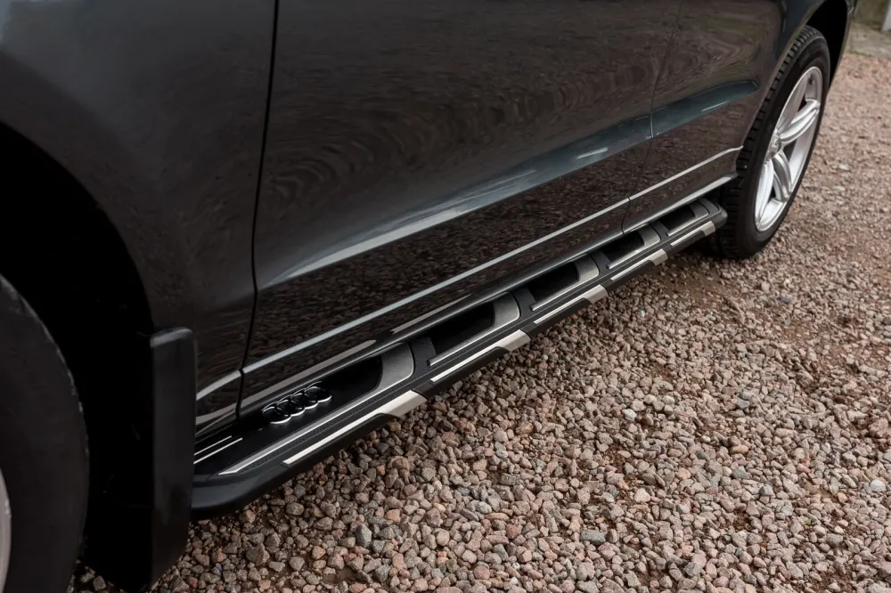 Stigtrinn Audi Q5 8R Ventshield (2008-2016)
