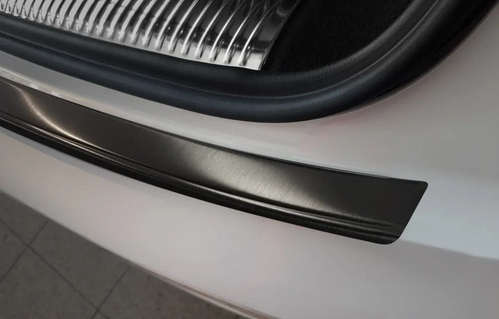 Bakfangerbeskytter Audi Q5 FY (2016-2024) – Rustfritt stål | Avisa