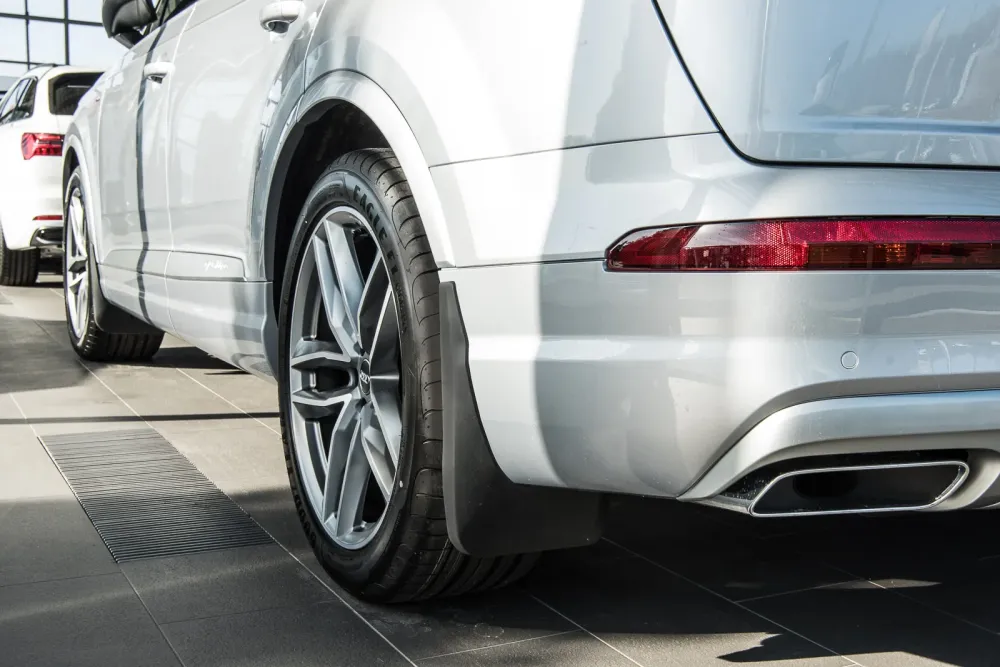 Skvettlapp Audi Q7 4M (2015-2019) – ABS | Ven-Tuning