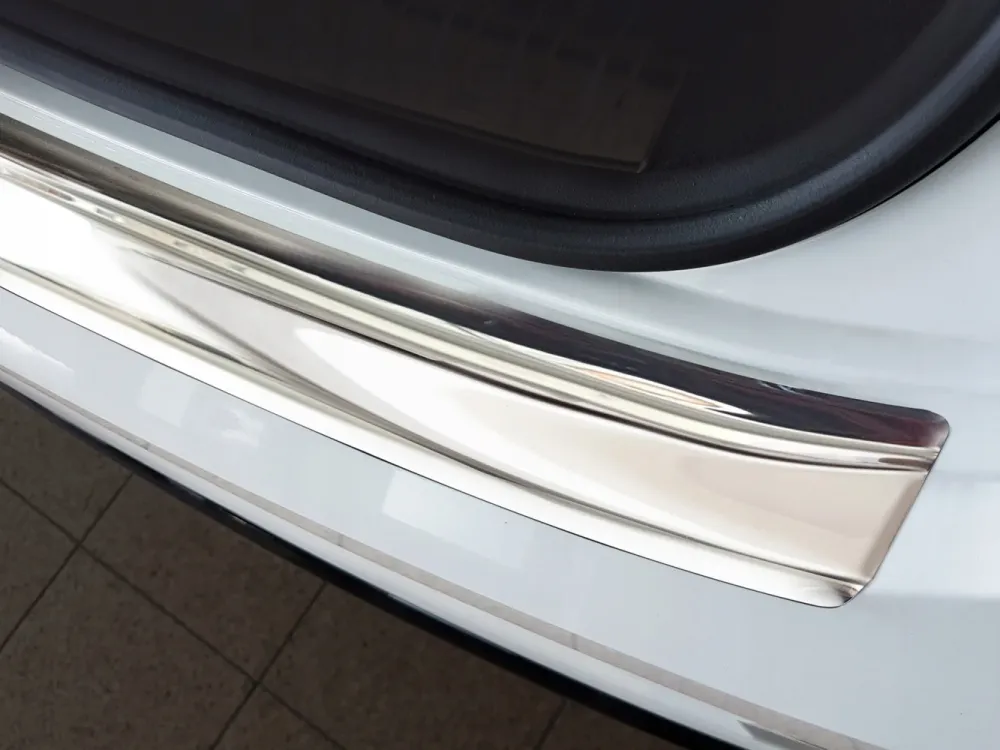 Bakfangerbeskytter Audi Q8 (2018-) – Rustfritt stål | Avisa