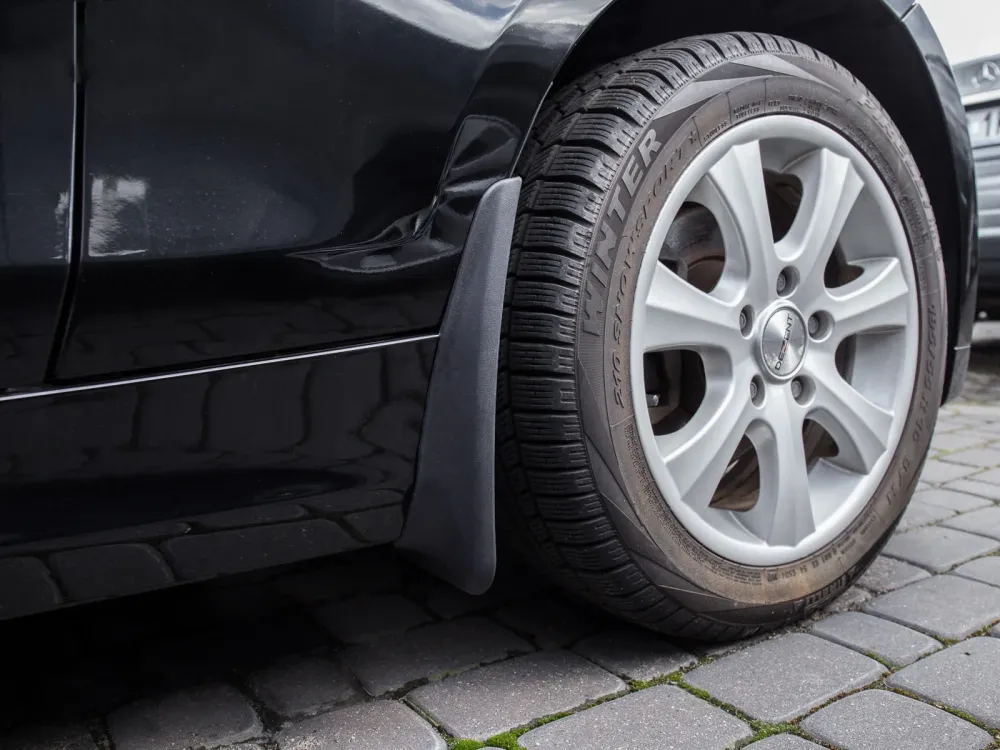 Skvettlapp Bmw 1 E81 E82 E87 E87n E88 – ABS | Ven-Tuning