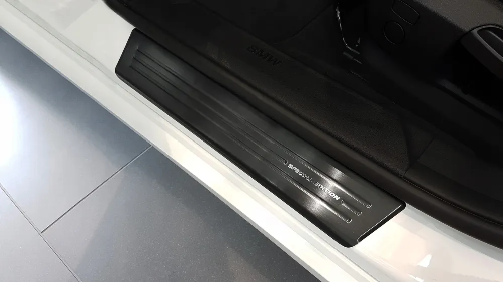 Dørbeskytter Bmw 1 (F40) (2019-2024) – Rustfritt stål | Avisa