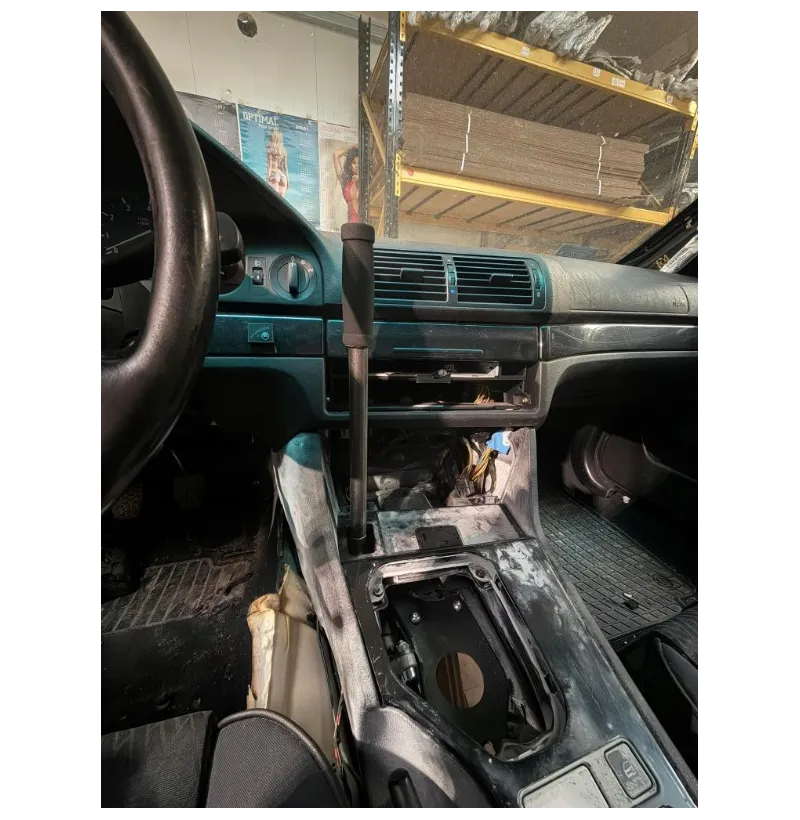 Skjult hydraulisk håndbrekk med hurtigkobling – BMW E39 | Swagier Add-On