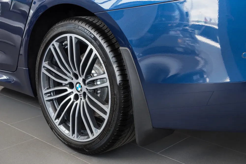 Skvettlapp Bmw 5 (G30) Sedan (2017-2023) – ABS | Ven-Tuning