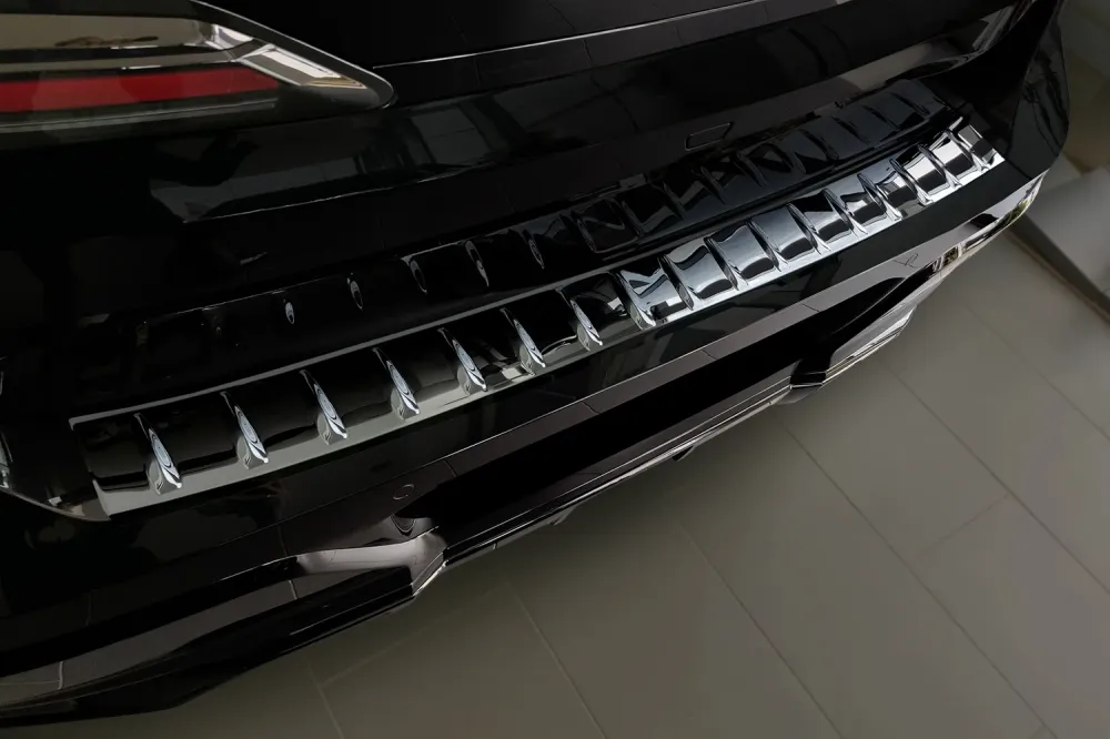 Bakfangerbeskytter Bmw 7 (G70) M Pakke / Black (2022-) – Rustfritt stål | Avisa