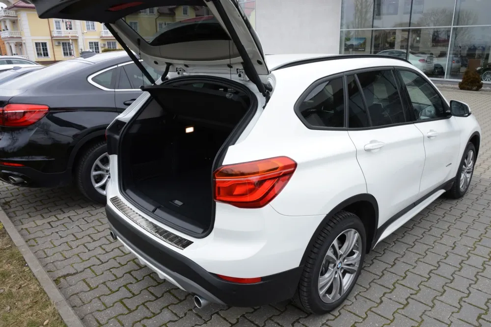 Bakfangerbeskytter Bmw X1 (F48) (2015-2022) – Rustfritt stål | Avisa