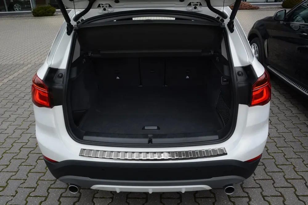 Bakfangerbeskytter Bmw X1 (F48) (2015-2022) – Rustfritt stål | Avisa
