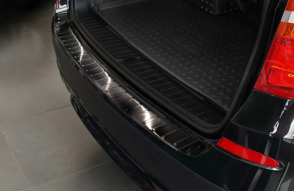 Bakfangerbeskytter Bmw X3 (F25) (2010-2014) – Svart Børstet | Avisa