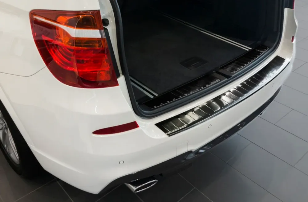 Bakfangerbeskytter Bmw X3 (F25) LCI (2014-2017) – Svart Børstet | Avisa