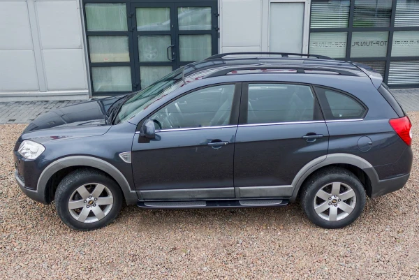 Stigtrinn Chevrolet Captiva Ventshield (2007-2015)