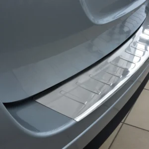 Bakfangerbeskytter Dacia Logan MCV (2013-) – Rustfritt stål | Avisa