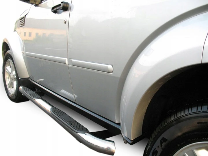 Stigtrinn Dodge Nitro Scoutt (2007-2012)