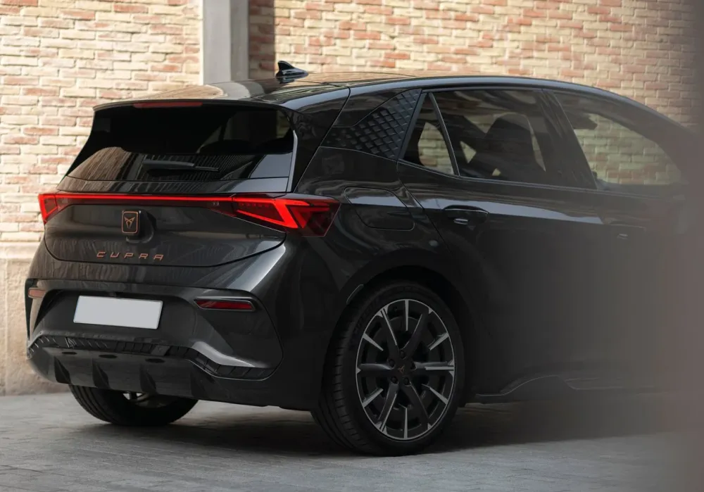 Emblem Cupra Born > Copper | Vag