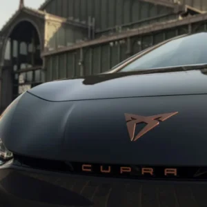 Emblem Cupra Born > Penny Copper-metallic | Vag