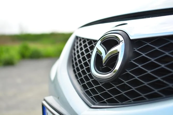 Emblem Mazda Chrome