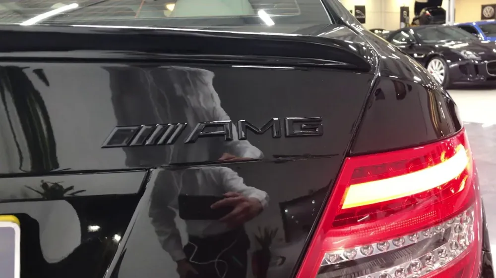 Emblem Mercedes Sport Black Edition | Mercedes-Benz