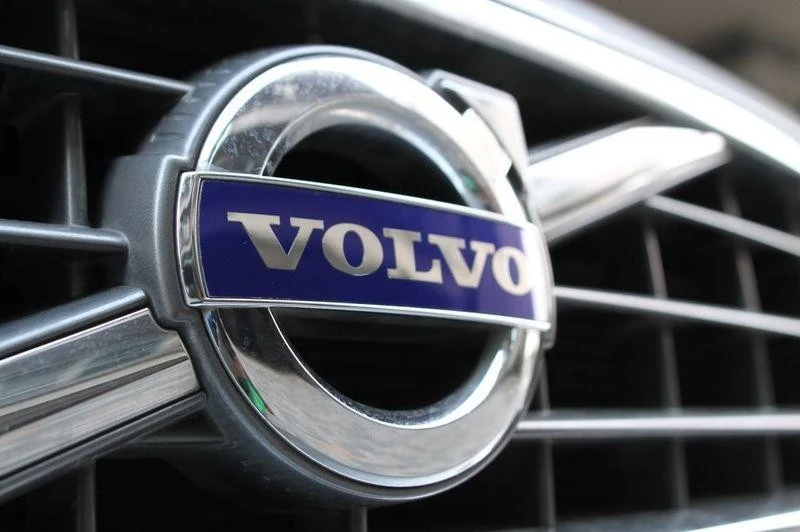 Emblem Volvo XC70 XC90 S40 S60 S80 Grill | Oem