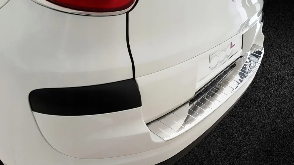 Bakfangerbeskytter Fiat 500L (2012-2022) – Rustfritt stål | Avisa