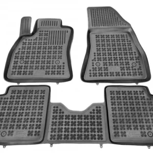 Gulvmatter Fiat 500L (2012-2022) – med høykant | Rezaw-Plast