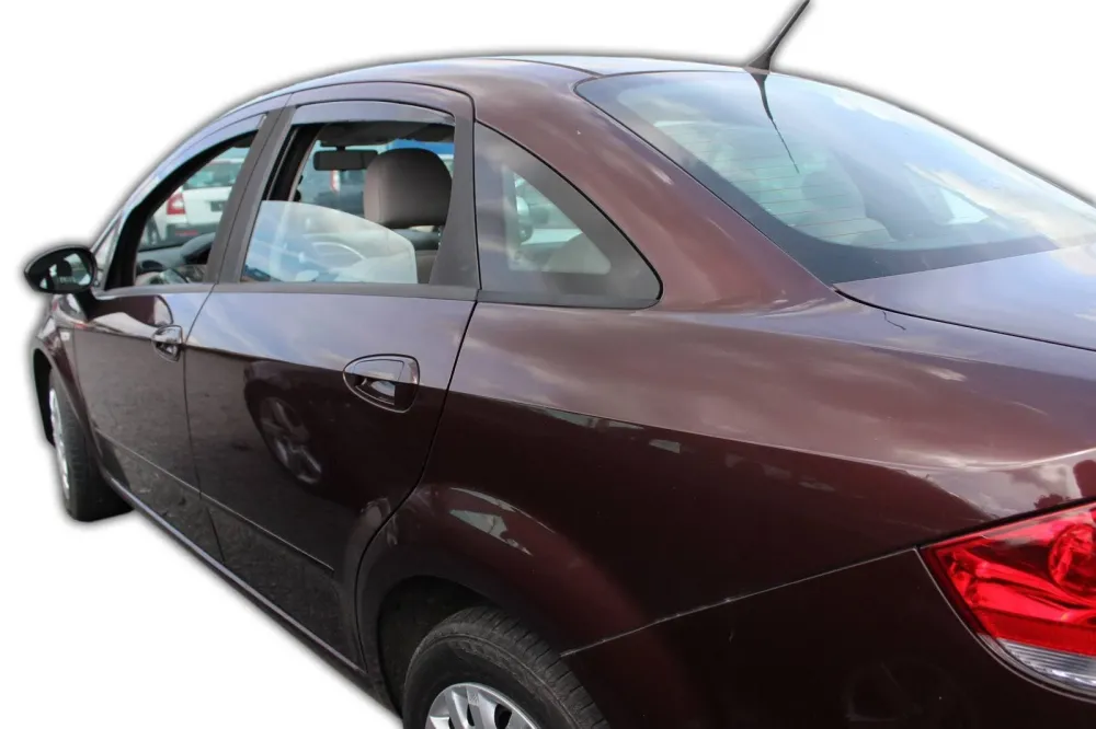 Vindavviser Fiat LINEA 4-dørs (2007-2015) – PMMA Plexi | Heko