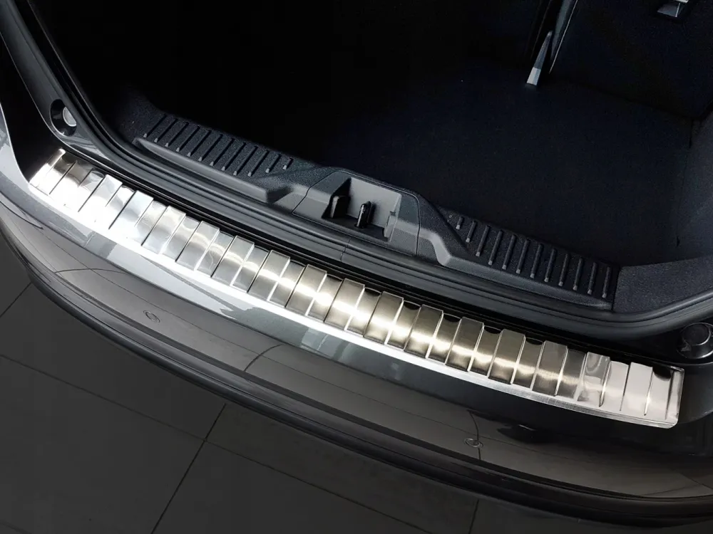 Bakfangerbeskytter Ford Fiesta Mk7 (2016-2023) – Rustfritt stål | Avisa