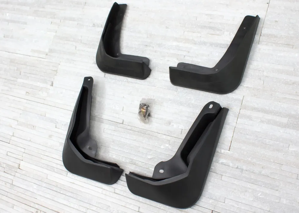 Skvettlapp Ford Focus III Hatchback (2010-2019) – ABS | Ven-Tuning
