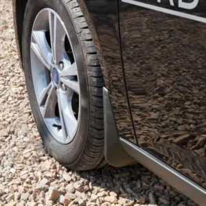 Skvettlapp Ford Focus III Sedan (2010-2019) – ABS | Ven-Tuning