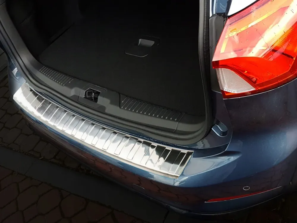 Bakfangerbeskytter Ford Focus IV 2018 Stasjonsvogn -> – Rustfritt stål | Avisa