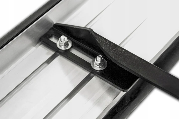Stigtrinn Ford Kuga Rival (2008-2013)