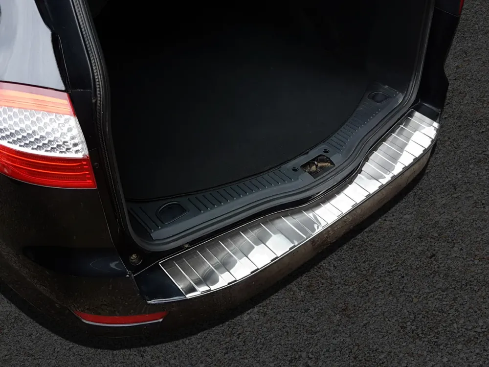 Bakfangerbeskytter Ford Mondeo IV Stasjonsvogn (2007-2010) – Rustfritt stål | Avisa