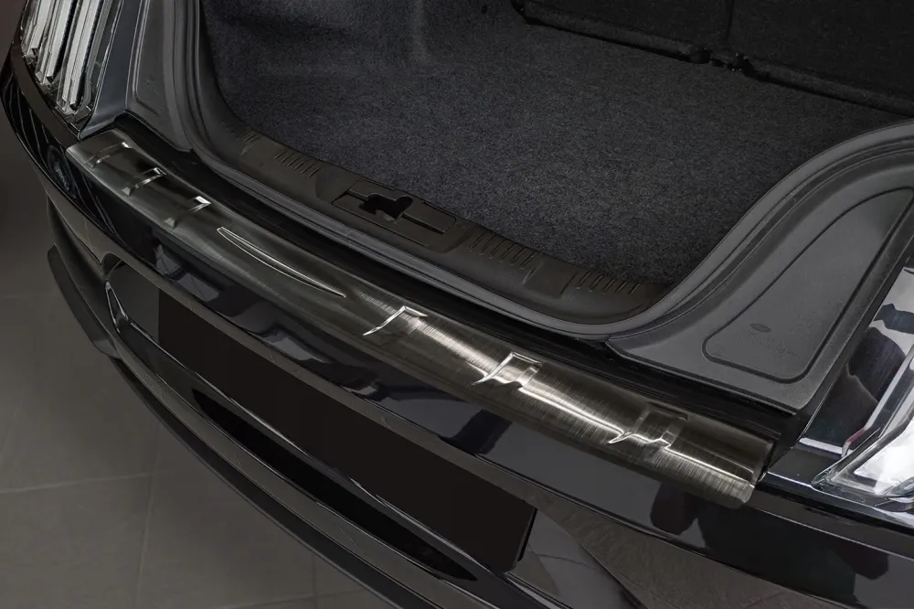 Bakfangerbeskytter Ford Mustang VI (2014-2023) – Rustfritt stål | Avisa