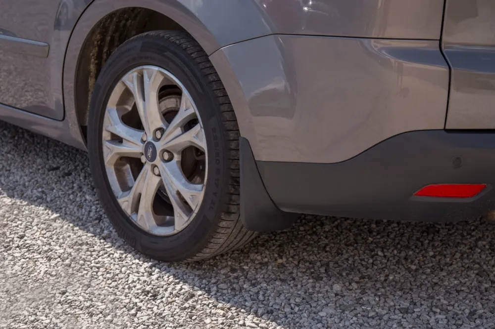 Skvettlapp Ford S-Max I Facelift / sett 4 stk. (2010-2014) – ABS | Ven-Tuning