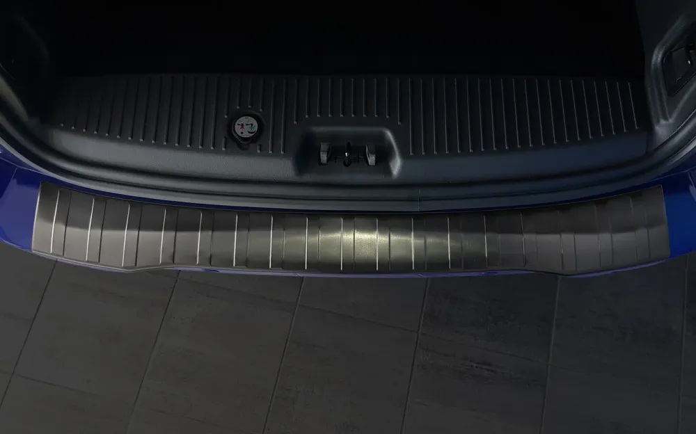 Bakfangerbeskytter Ford Tourneo Courier I (2014-2023) – Rustfritt stål | Avisa