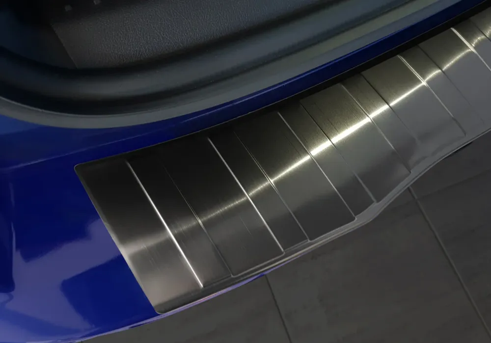 Bakfangerbeskytter Ford Tourneo Courier I (2014-2023) – Rustfritt stål | Avisa