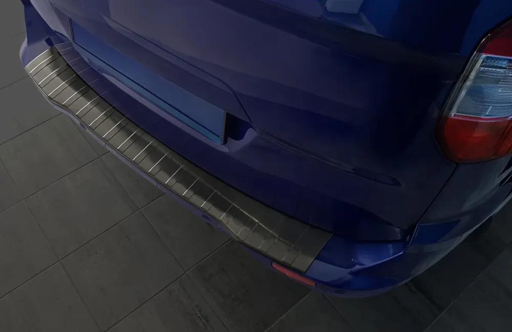 Bakfangerbeskytter Ford Tourneo Courier I (2014-2023) – Rustfritt stål | Avisa