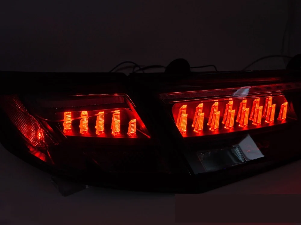 Baklykter Honda Civic XI Hatchback (2021–) LED Smoke Svart/Rød - LDHO11