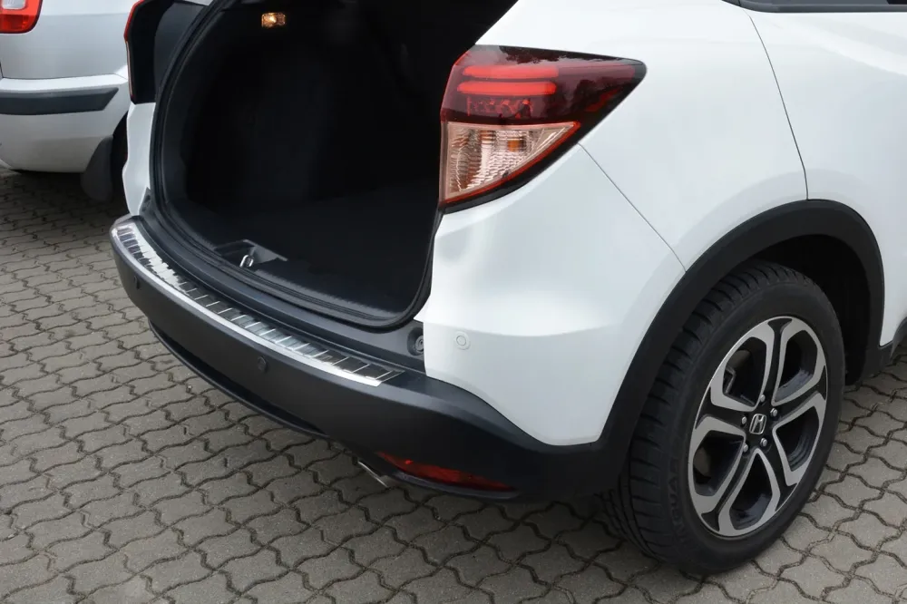 Bakfangerbeskytter Honda HR-V II (passer ikke til Honda HR-V 2020 Sport) (2015-) – Rustfritt stål | Avisa