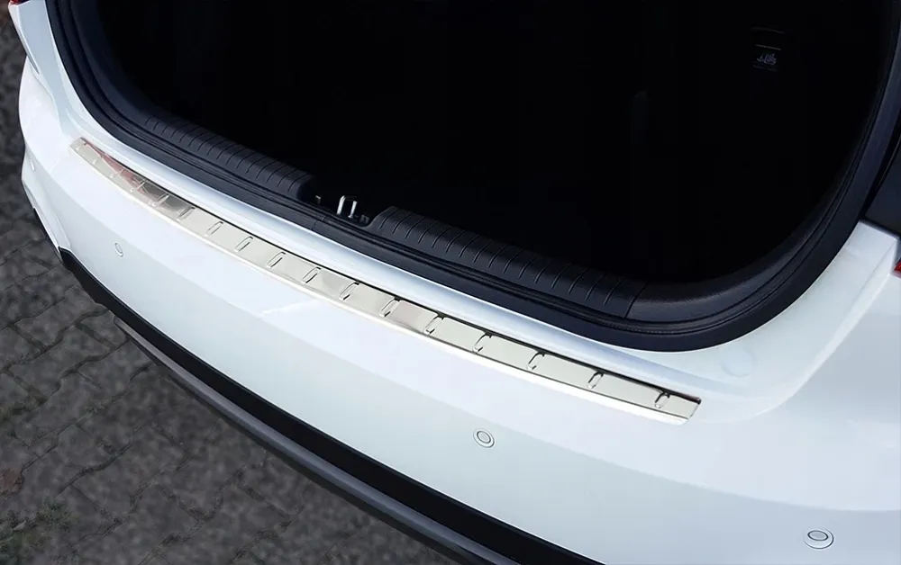 Bakfangerbeskytter Hyundai i20 II Facelift (2018-2020) – Rustfritt stål | Avisa