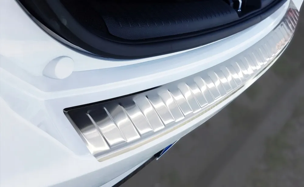 Bakfangerbeskytter Hyundai i30 III Hatchback Facelift (2020-) – Rustfritt stål | Avisa