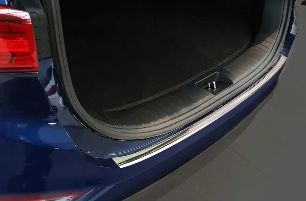 Bakfangerbeskytter Hyundai Santa Fe IV (2018-2020) – Rustfritt stål | Avisa
