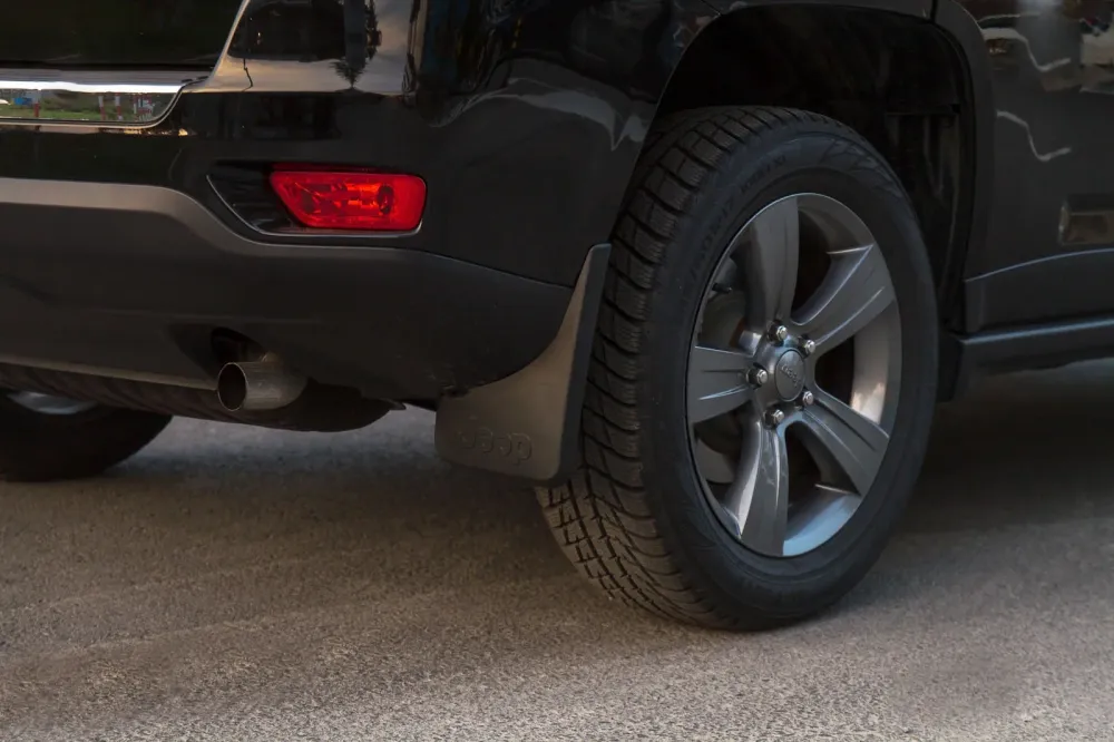 Skvettlapp Jeep Compass I (2006-2011) – ABS | Ven-Tuning