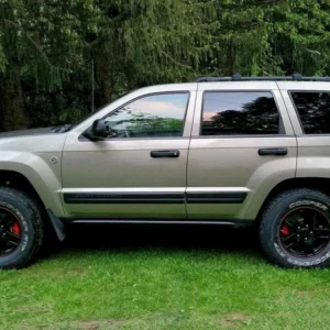 Skvettlapp Jeep Grand Cherokee III (WK) / sett 4 stk. (2004-2010) – ABS | Ven-Tuning