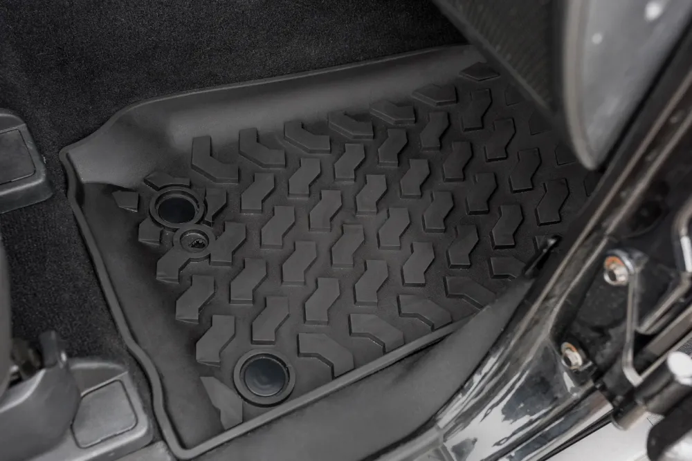 Gulvmatter Jeep Wrangler JK (2006-2018) – Allværs Premium med sidekant | Ven-Tuning