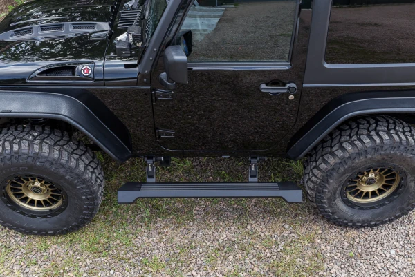 Stigtrinn Jeep Wrangler JK Ventshield (2006-2018)